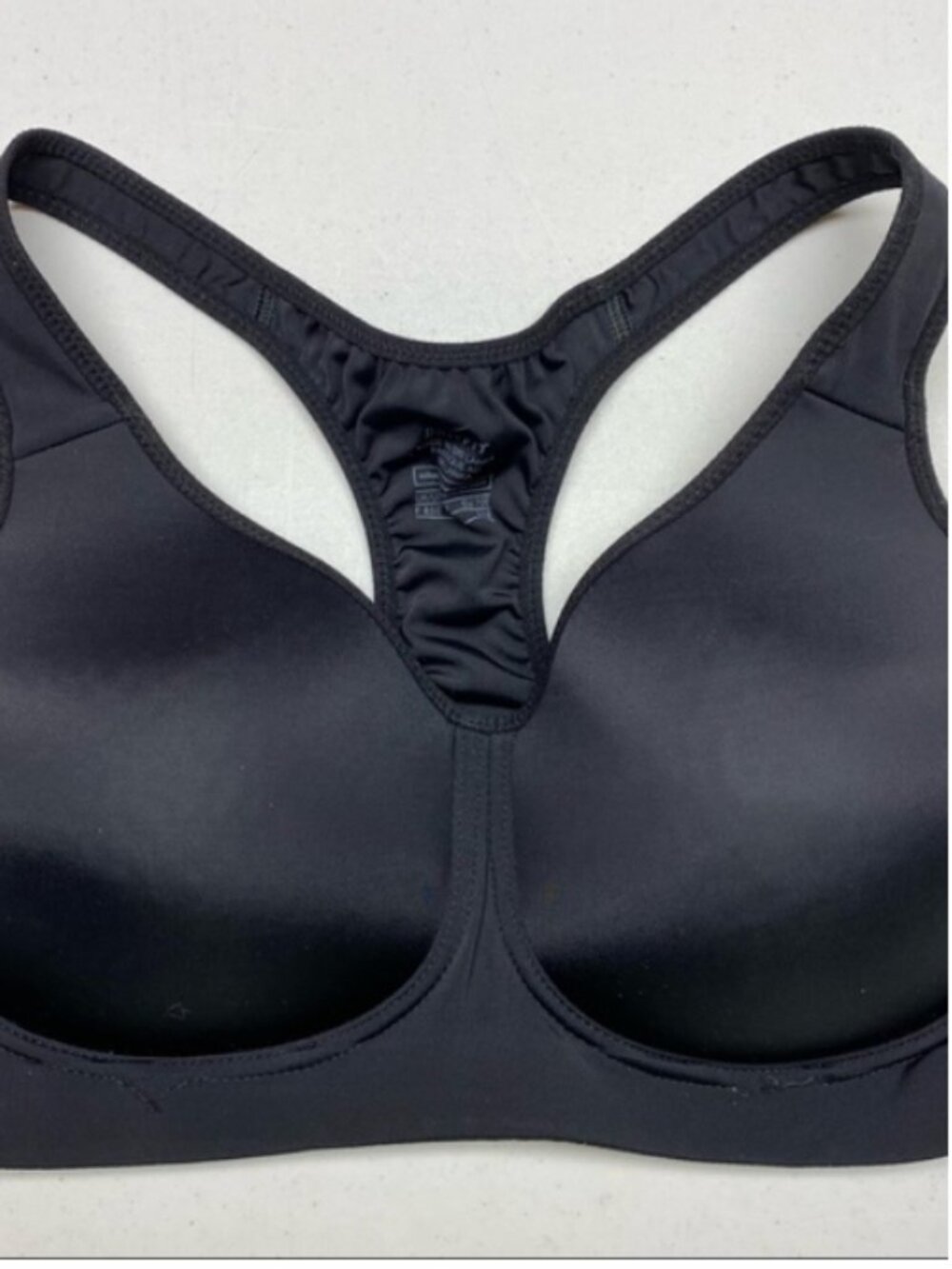NIKE BLK Pullover Sports Bra, 32DD. *P1044